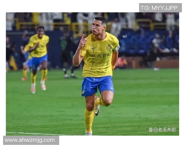 最佳后卫球星的传奇之路与足球明星的辉煌成就探讨