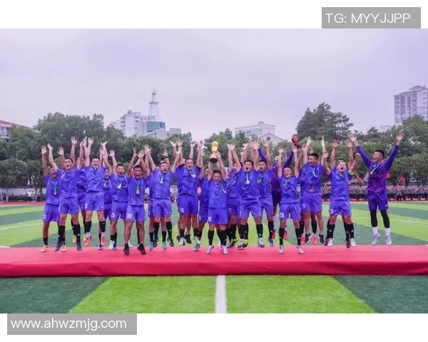 杭州足球队荣登全国足球团队协作排行榜第十名展现团队精神与实力